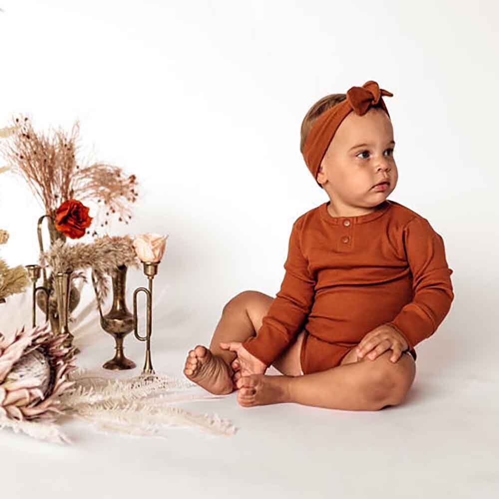 Biscuit Long Sleeve Organic Bodysuit - Image 3